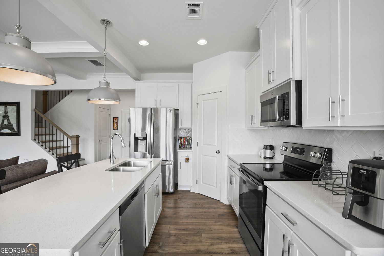 7637 Avalon Boulevard Fairburn - Photo 6