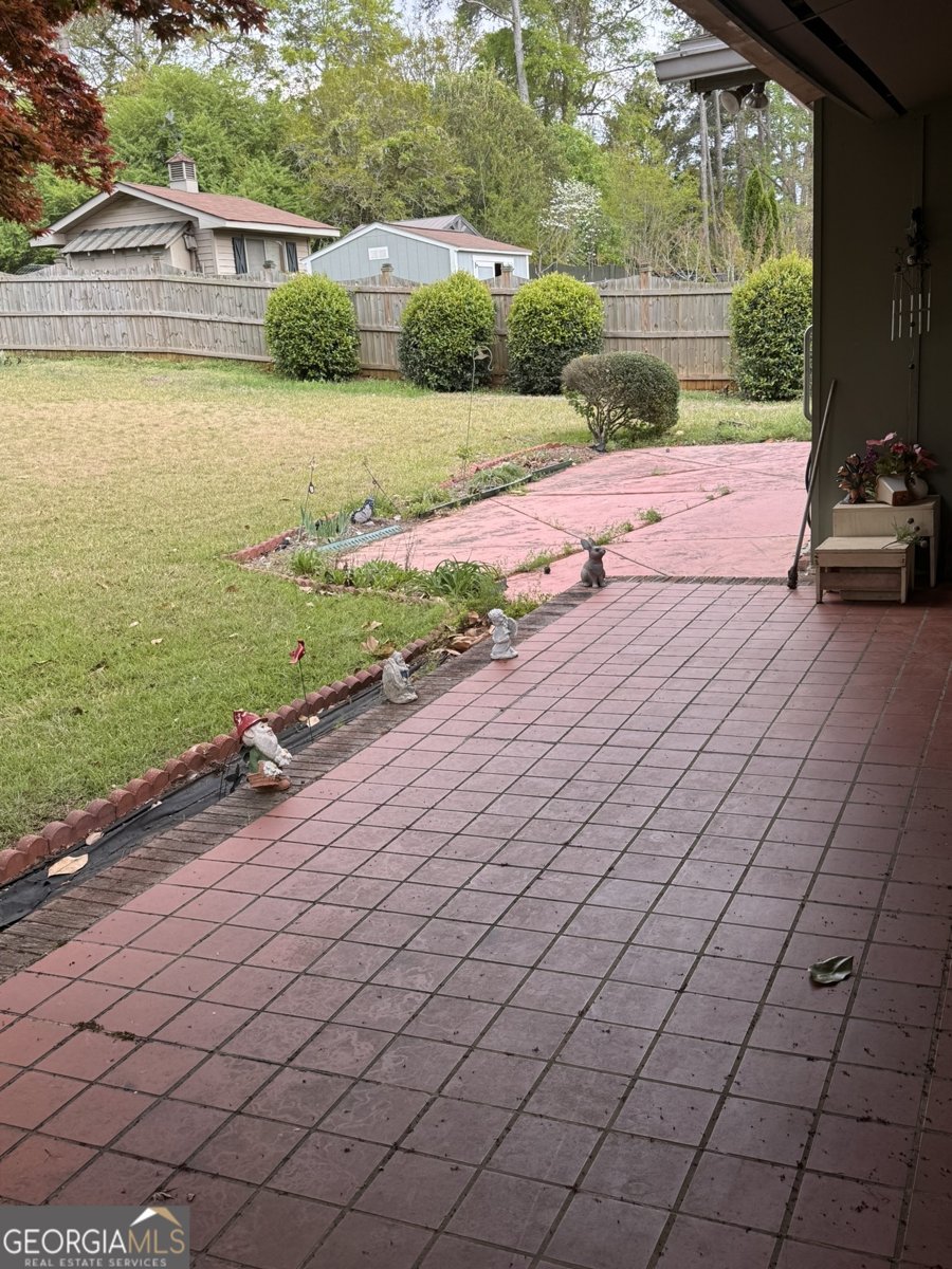 106 Johnston Drive Thomaston - Photo 18