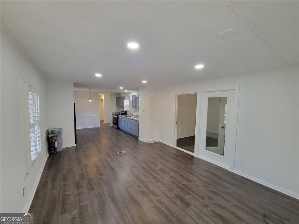 5820 Phillips Drive Cumming - Photo 7