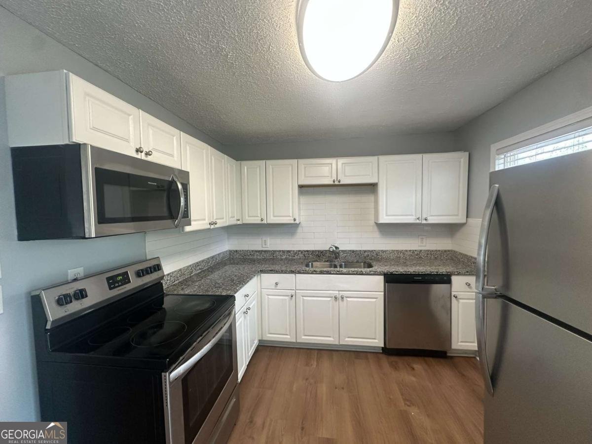 8427 Fredericksburg Court Jonesboro - Photo 10