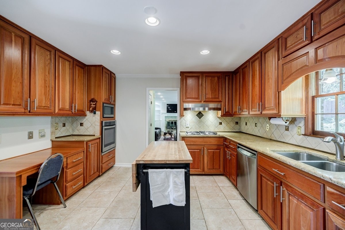 1293 Witham Drive Dunwoody - Photo 9