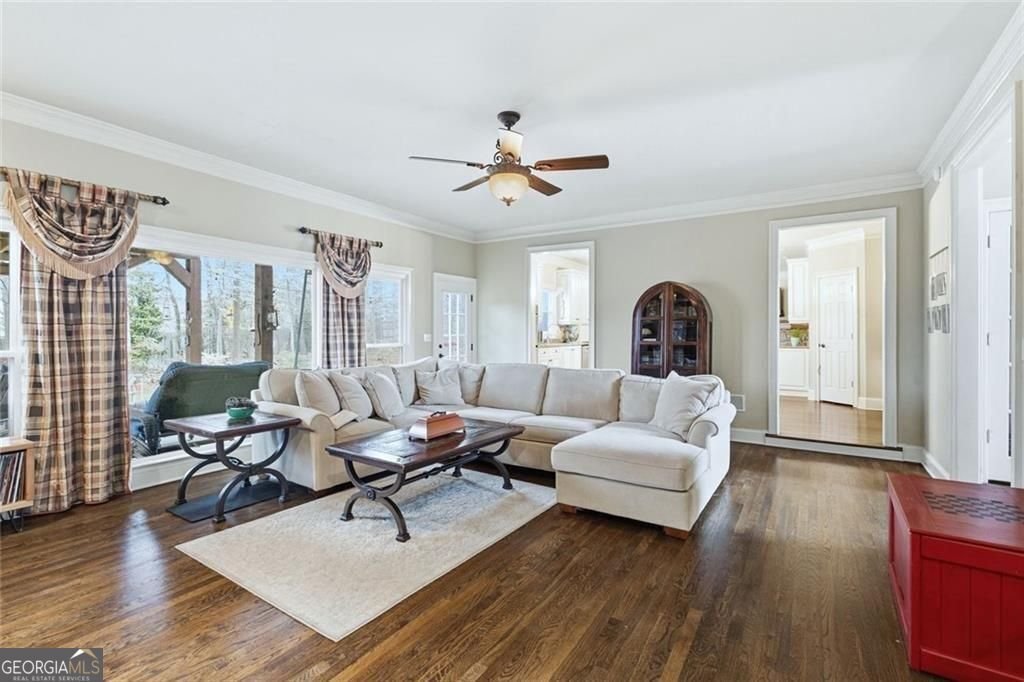 3331 Aylesbury Court Roswell - Photo 13