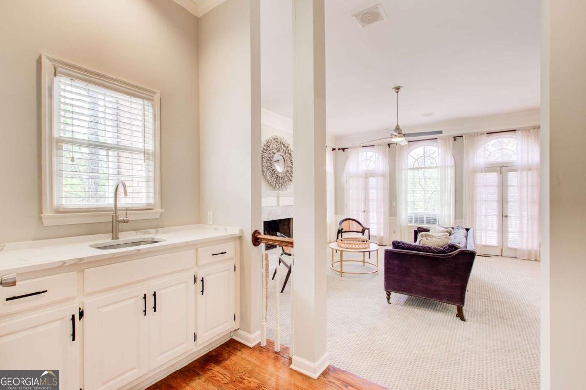 940 Waters Reach Court Alpharetta - Photo 7