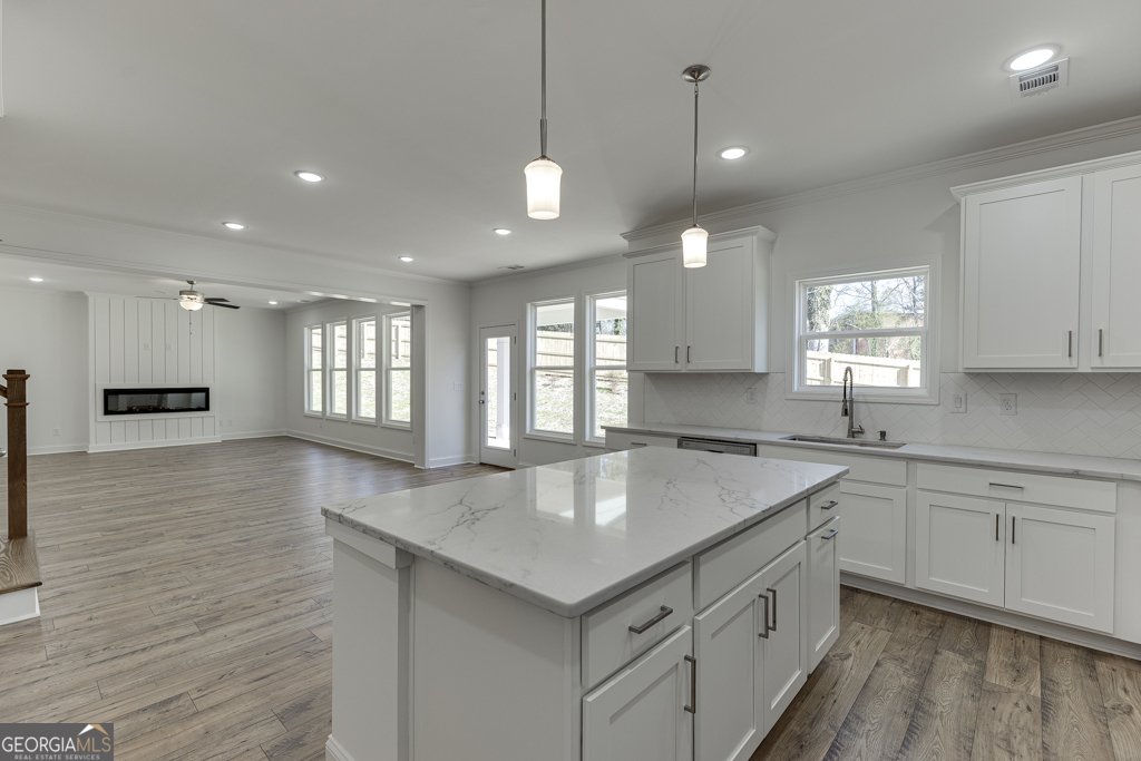 929 Lakeview Commerce - Photo 12