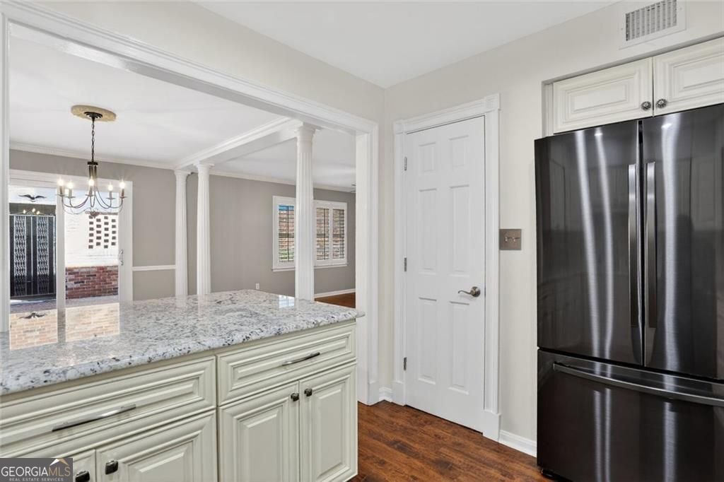 1666 Executive Park Lane Atlanta - Photo 11