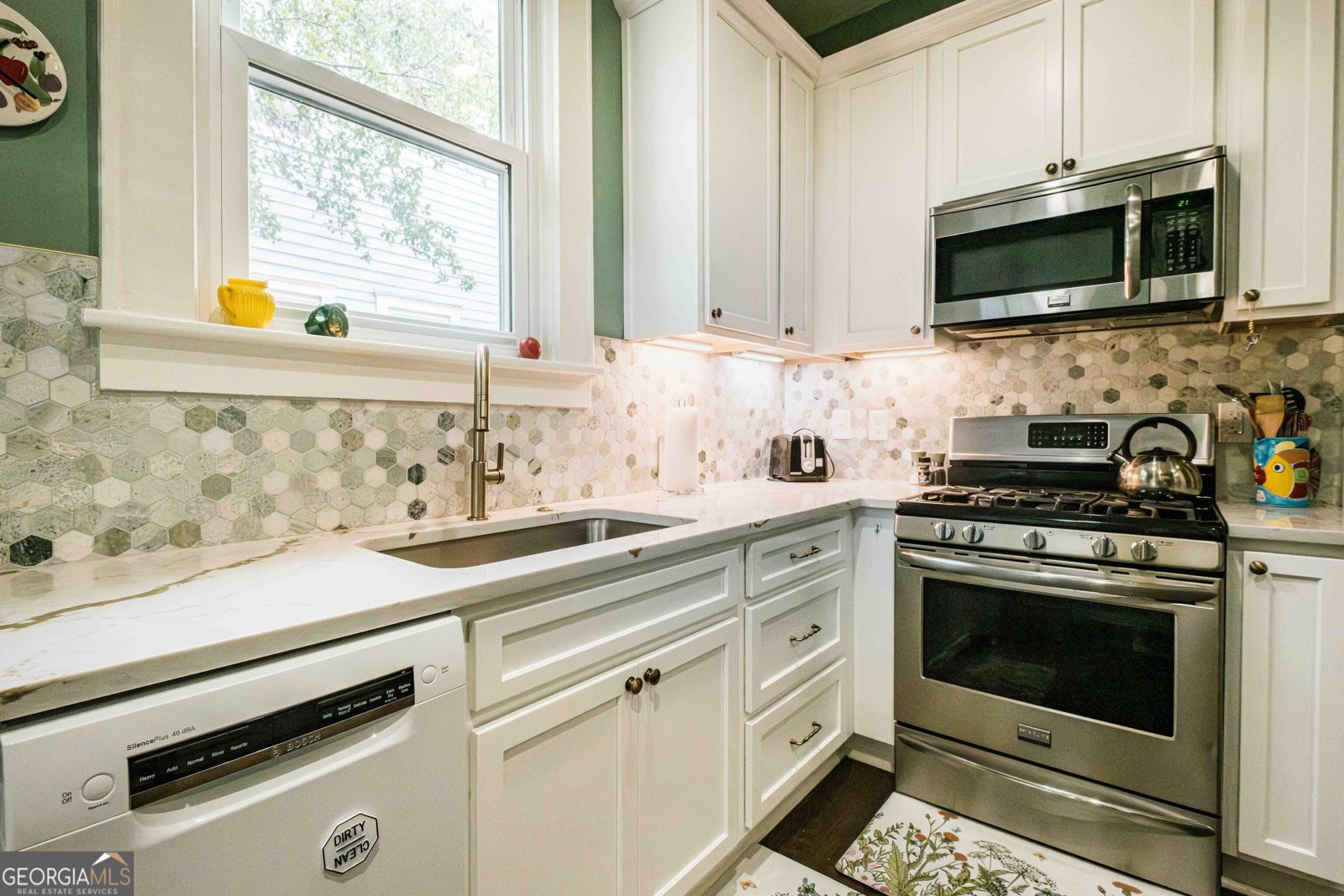 309 34th Street Savannah - Photo 9