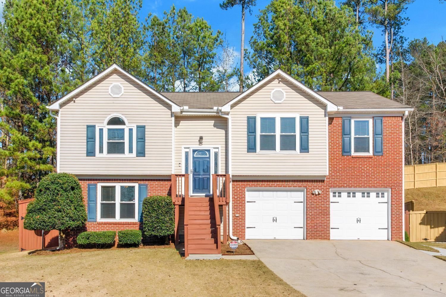 731 Bridgewood Court Lithonia - Photo 1