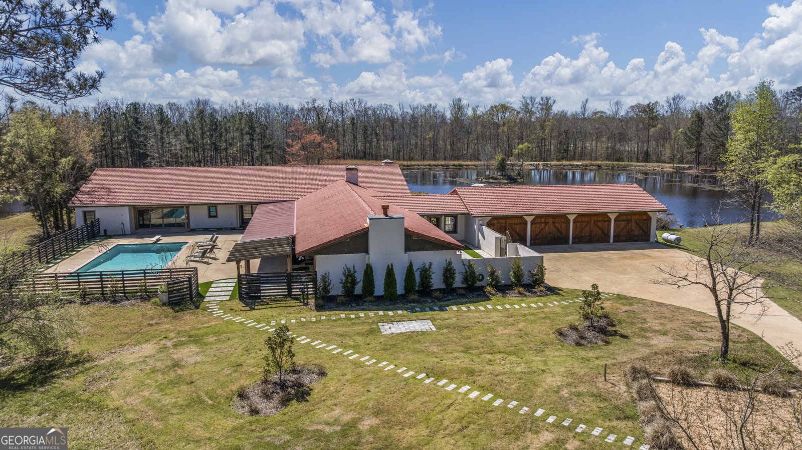 1229 Pierce Road Waverly Hall - Photo 1