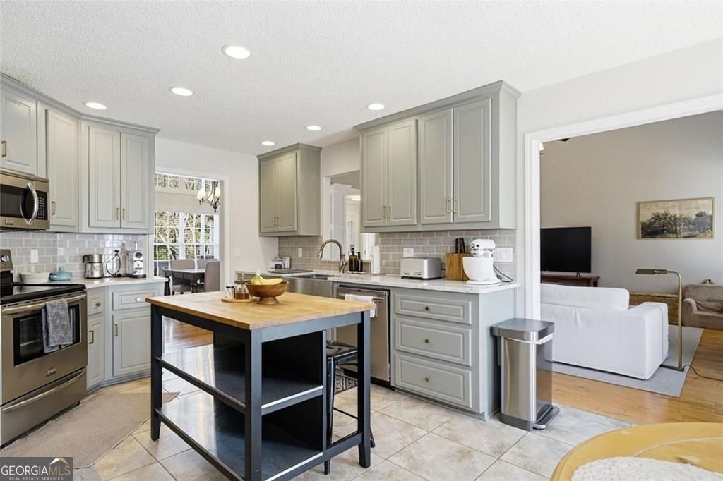 114 Hammond Drive Canton - Photo 21