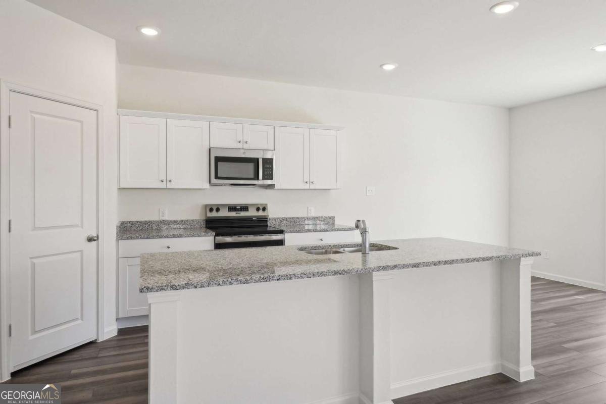 445 Corricella Court Mcdonough - Photo 9