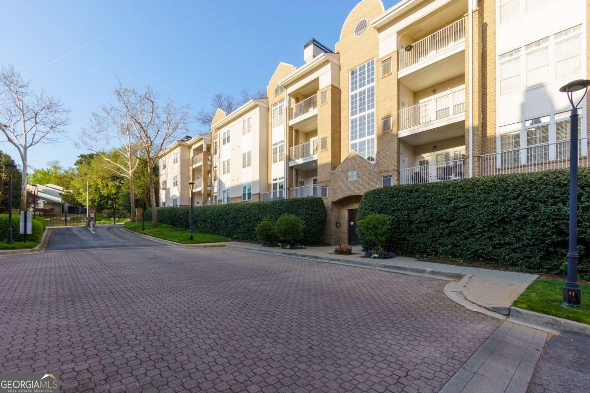 220 Renaissance Parkway Atlanta - Photo 1