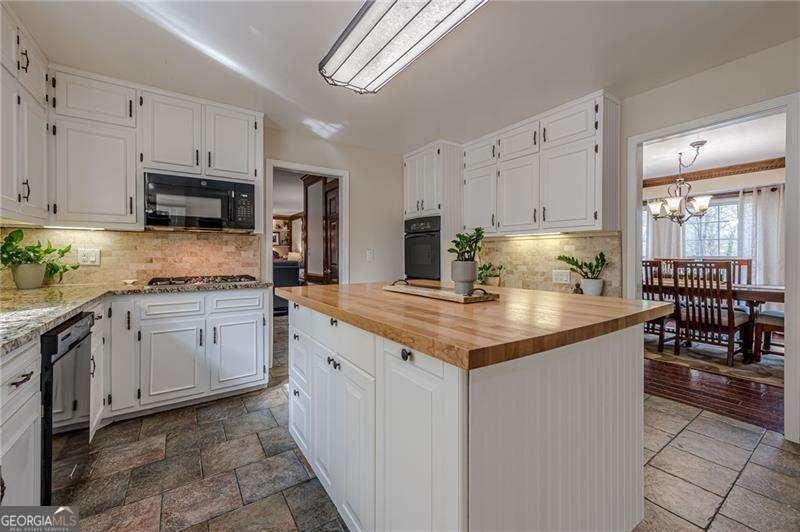 220 Saddle Lake Drive Roswell - Photo 14