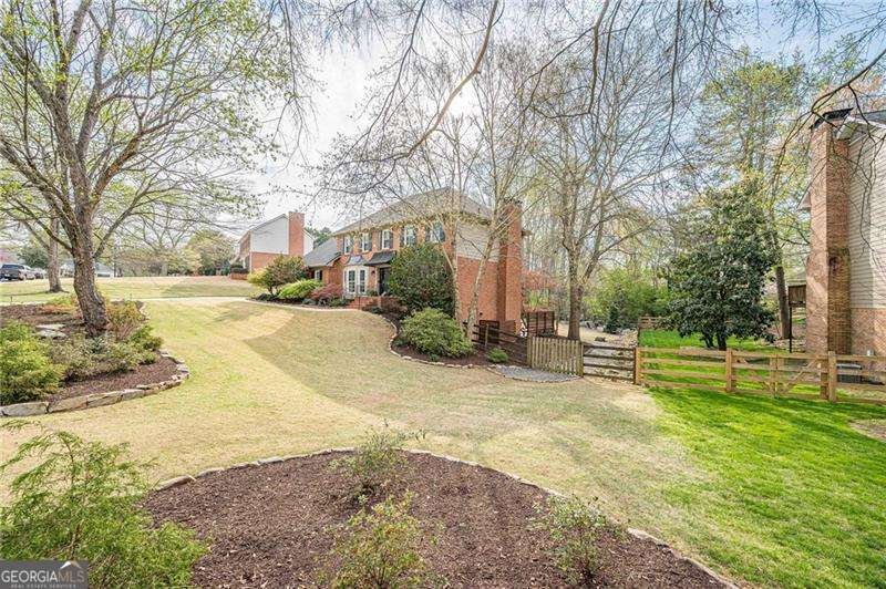 220 Saddle Lake Drive Roswell - Photo 96