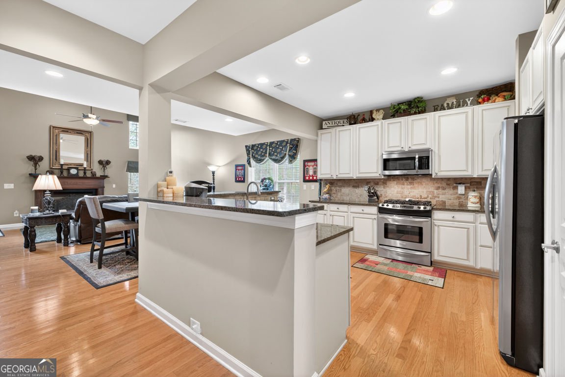 7916 Keepsake Lane Flowery Branch - Photo 7