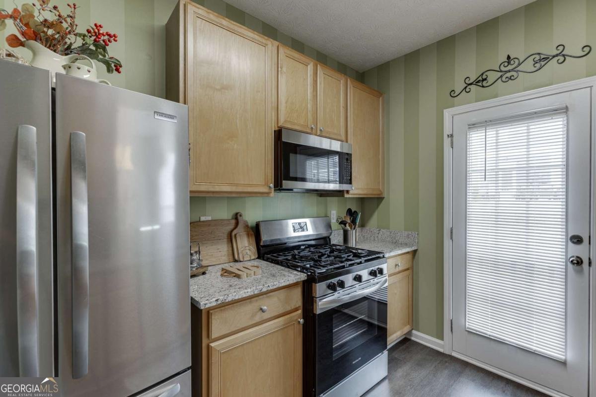 6245 Shoreview Circle Flowery Branch - Photo 14