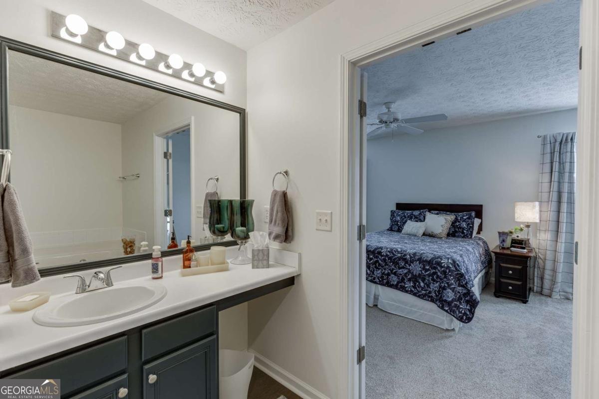 6245 Shoreview Circle Flowery Branch - Photo 32