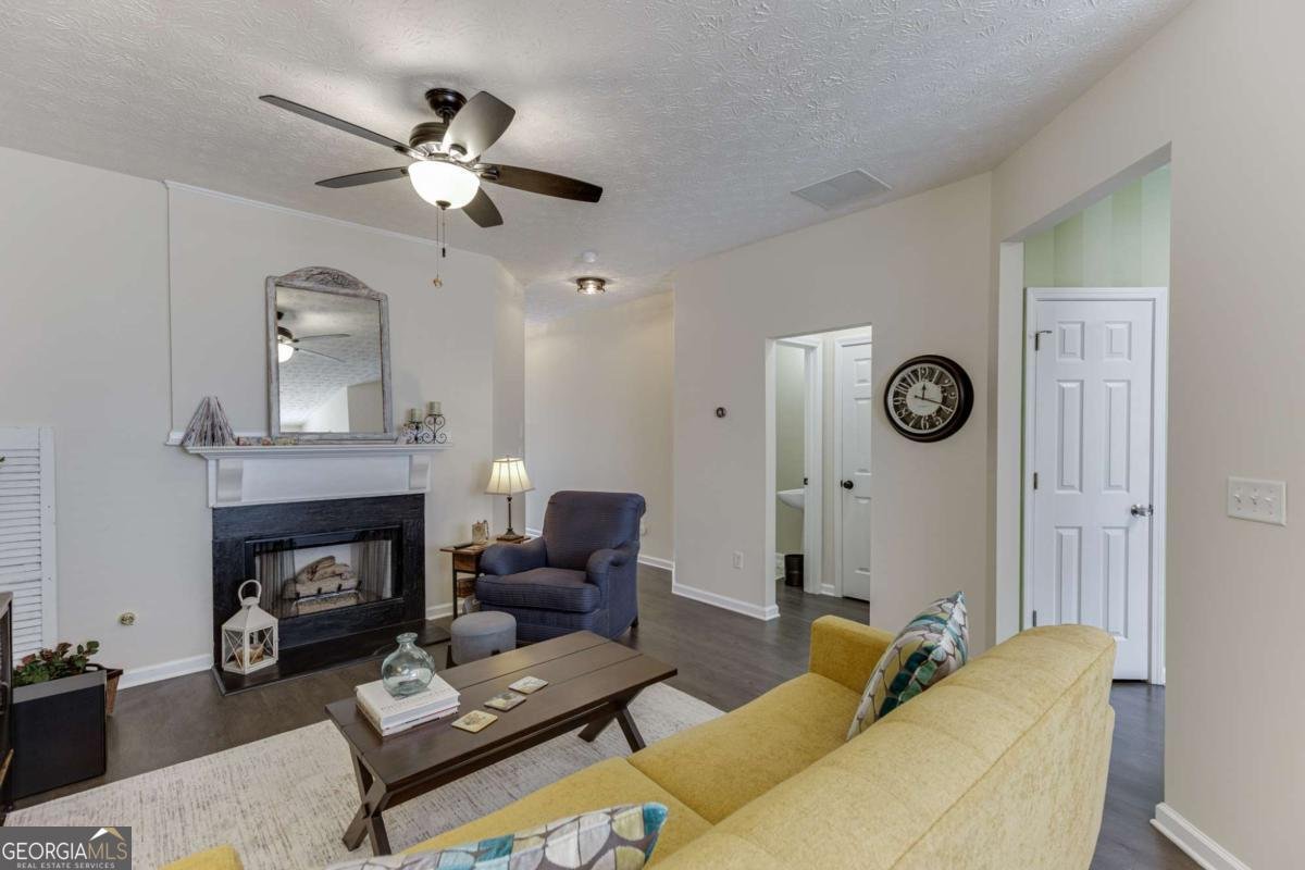 6245 Shoreview Circle Flowery Branch - Photo 8