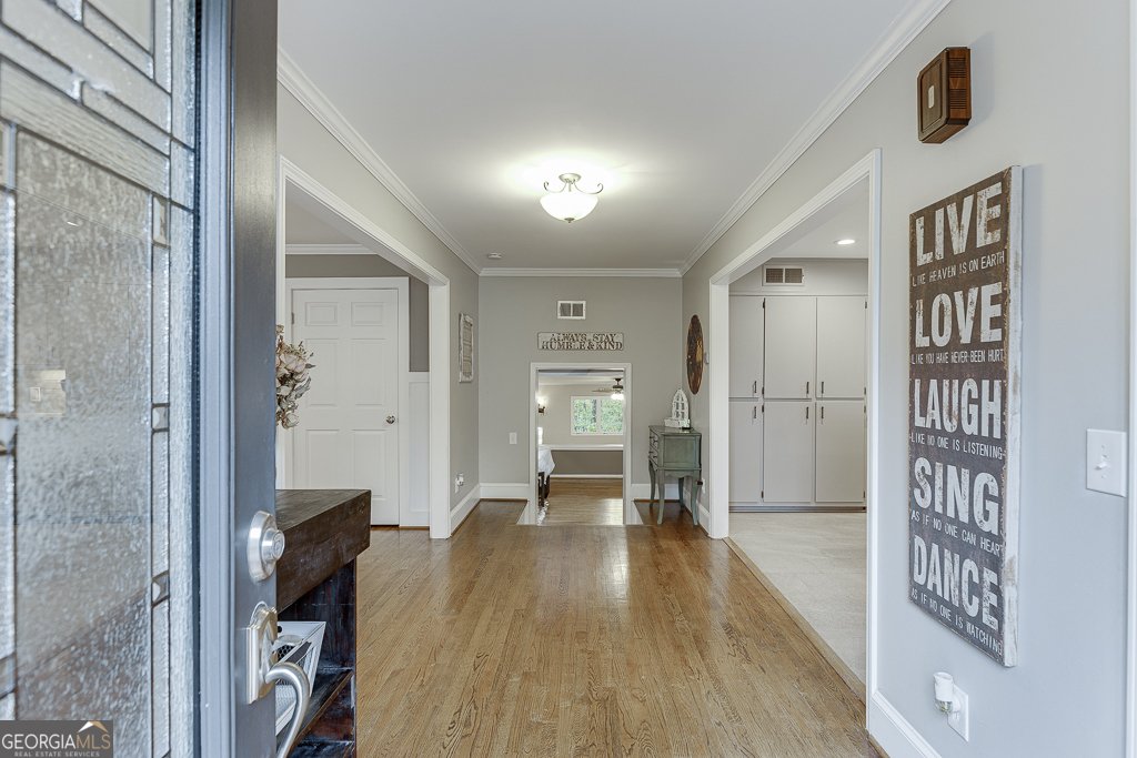 5984 Dolvin Lane Buford - Photo 8