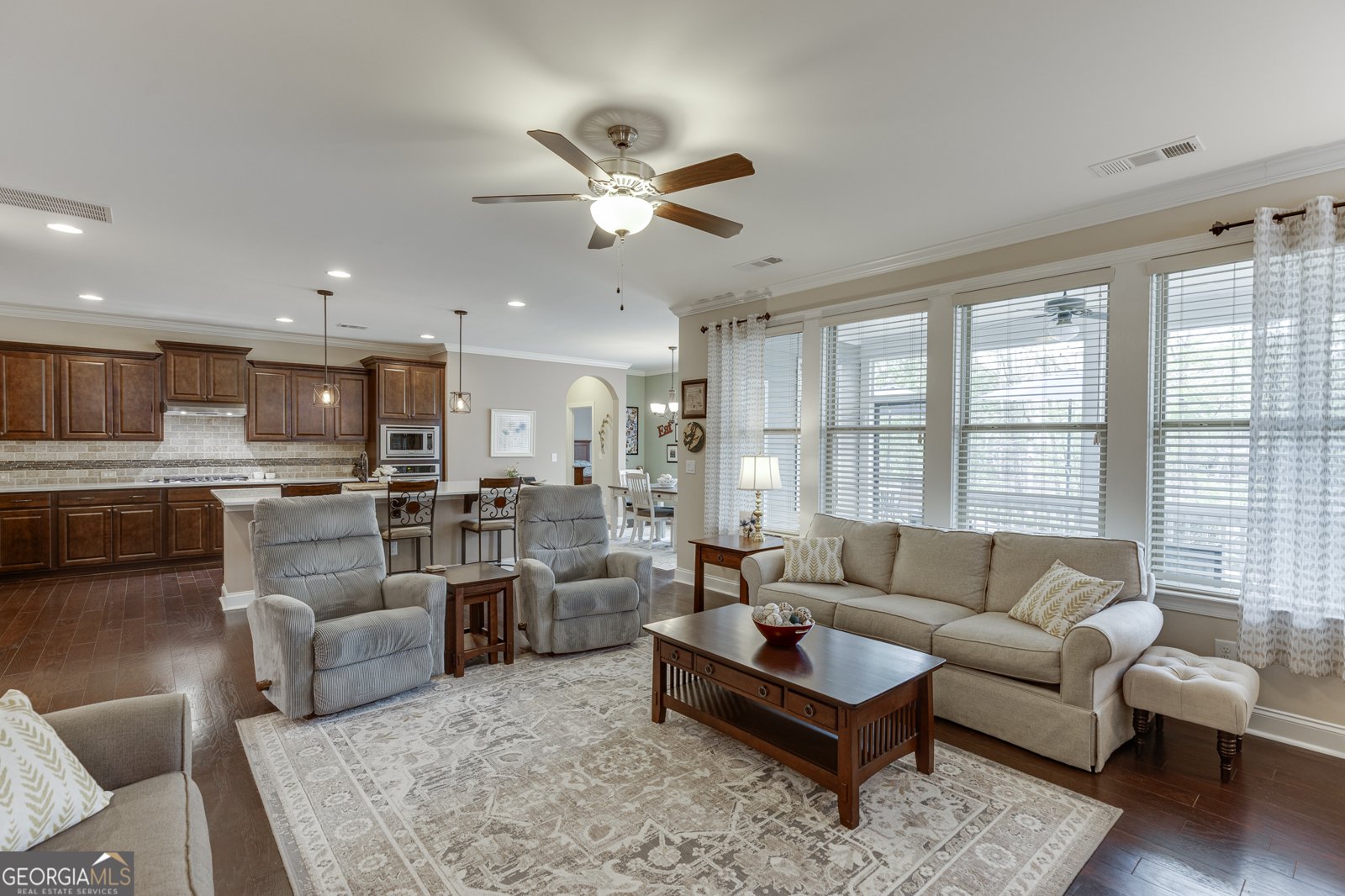 6933 Hopscotch Court Flowery Branch - Photo 11