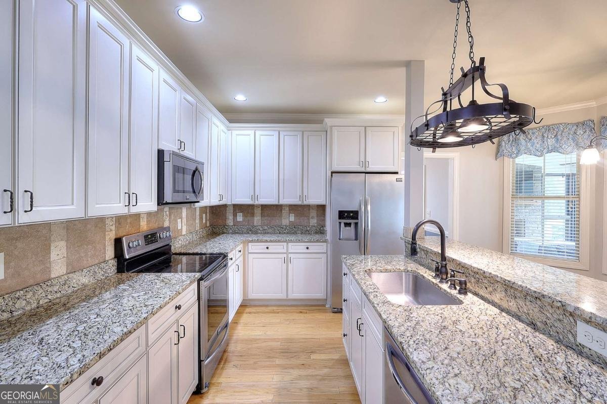 325 Brook Hollow Lane Loganville - Photo 14