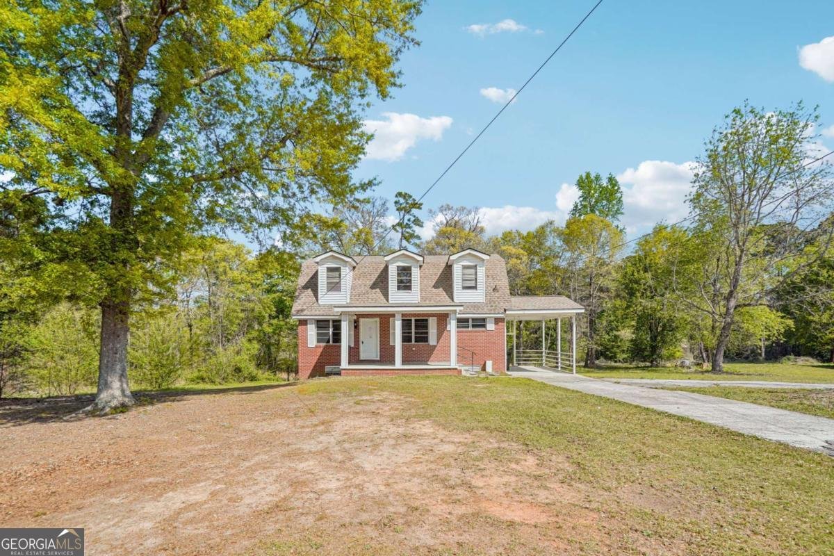 305 Anderson Circle Covington - Photo 1