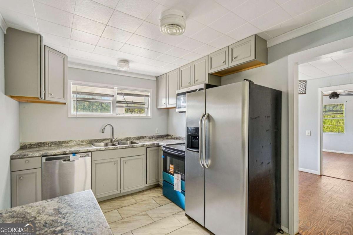 305 Anderson Circle Covington - Photo 11