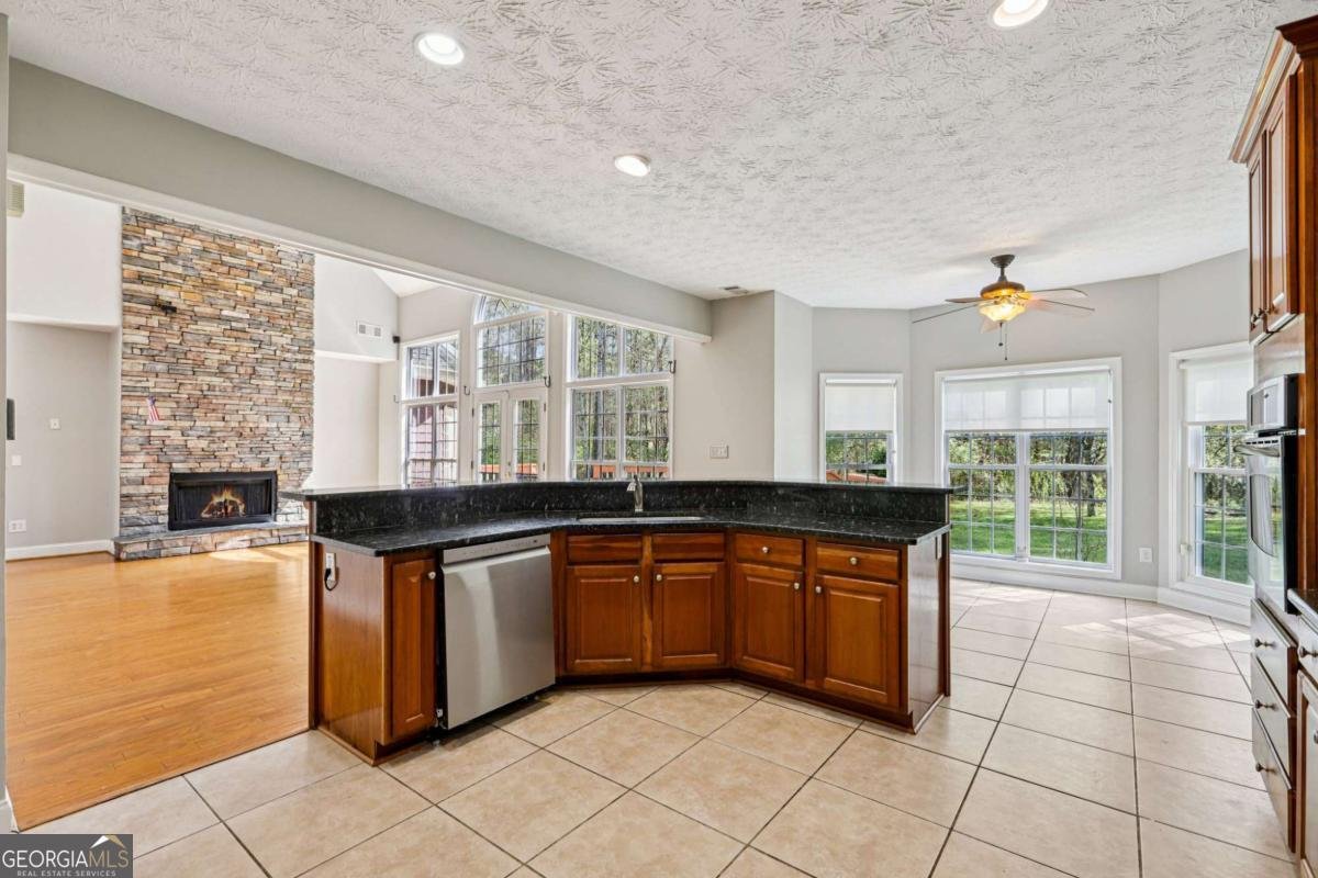 140 Lang Drive Fayetteville - Photo 11