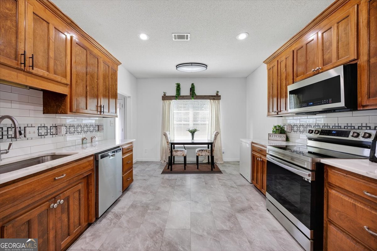 701 Amberley Court Kathleen - Photo 27