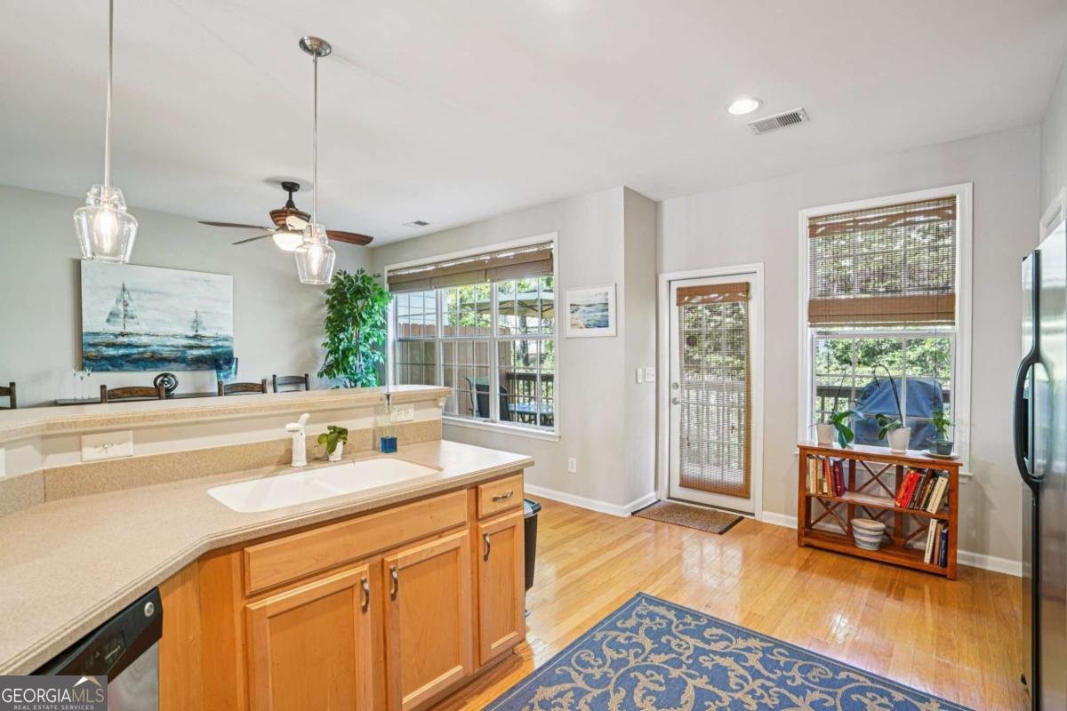 3689 Chattahoochee Summit Drive Atlanta - Photo 12