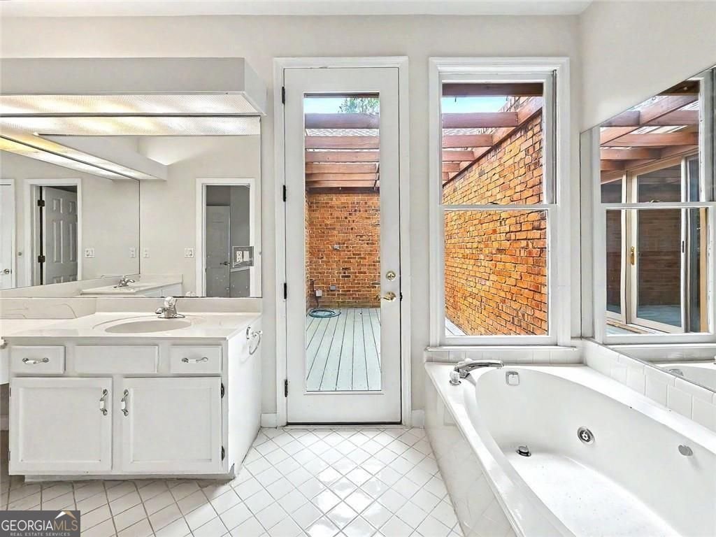 29 Lake Villa Drive Roswell - Photo 20