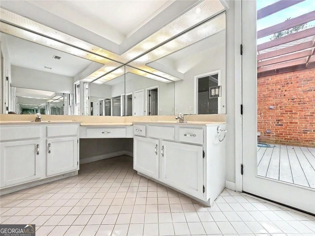 29 Lake Villa Drive Roswell - Photo 22