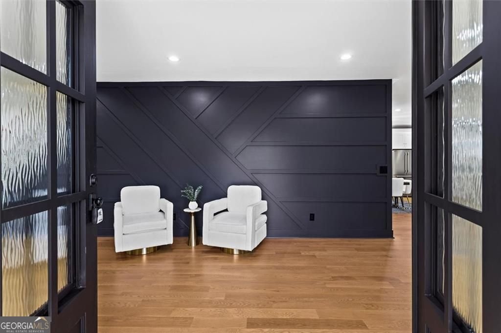 11505 Elkins Road Roswell - Photo 9