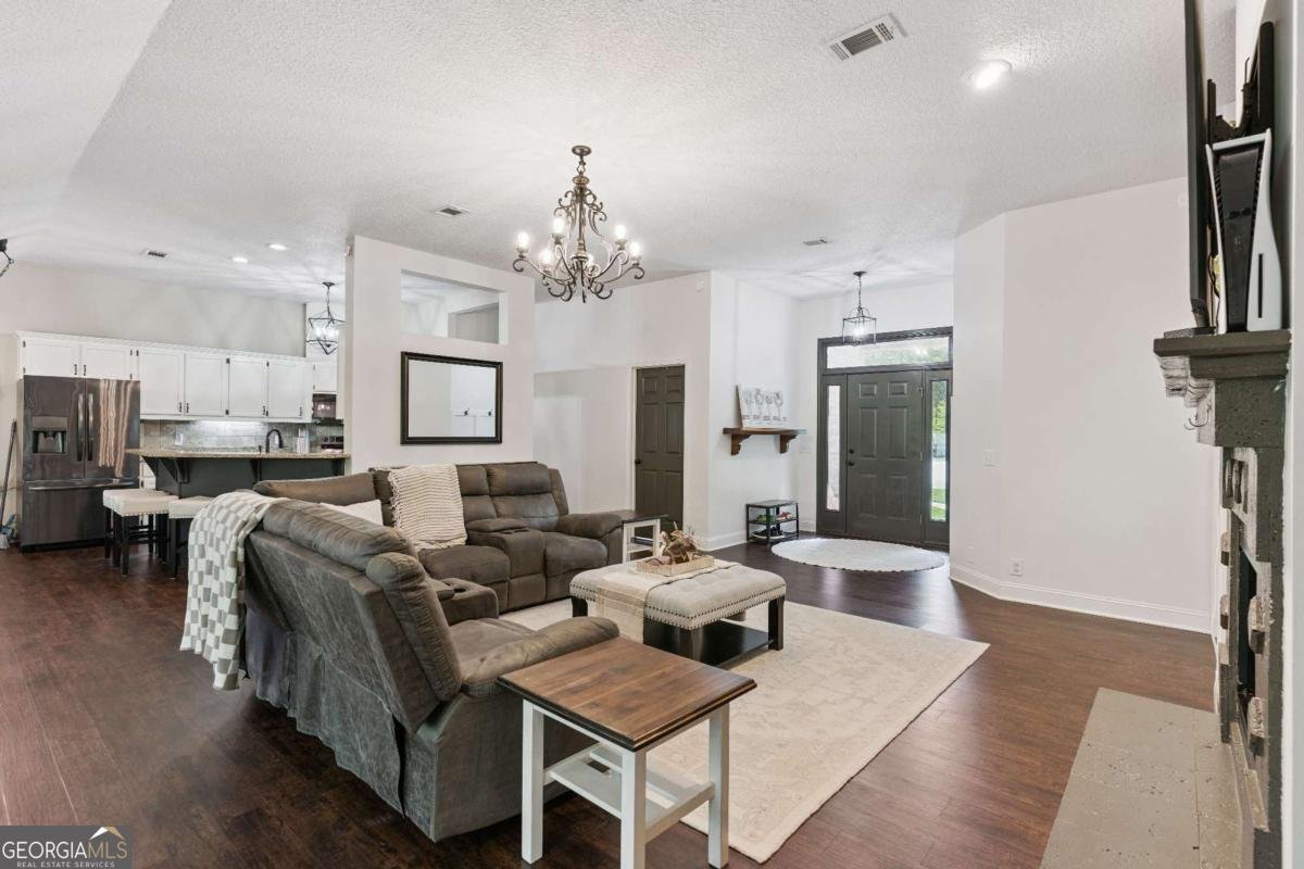 136 Lake Jordan Boulevard Kingsland - Photo 6