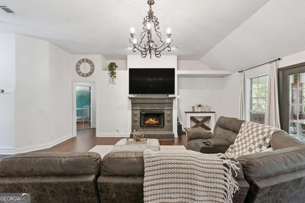 136 Lake Jordan Boulevard Kingsland - Photo 7