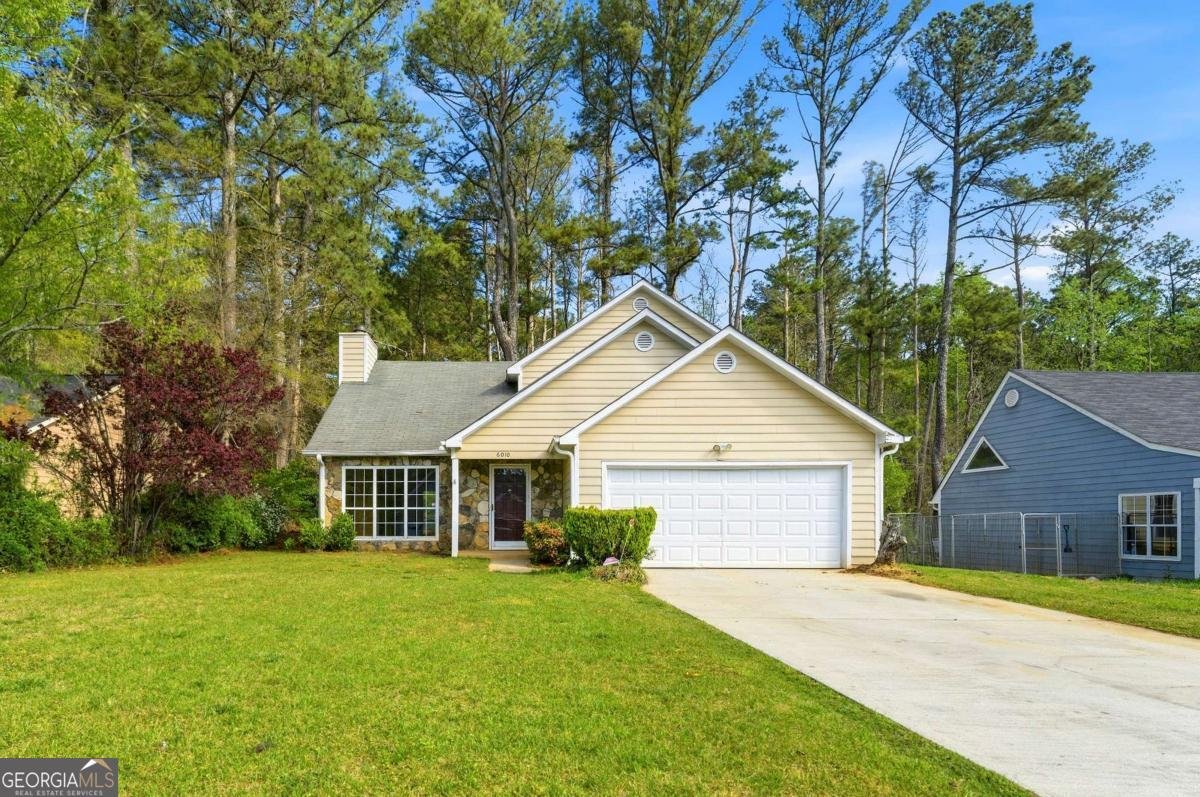 6010 Pattillo Lane Lithonia - Photo 1