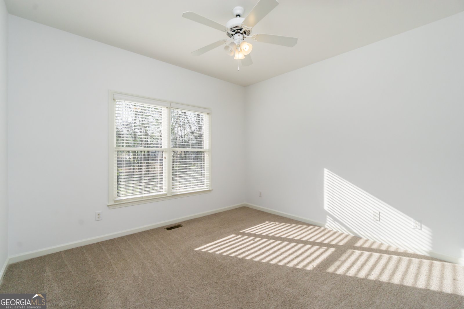 8670 Woodland View Drive Gainesville - Photo 15