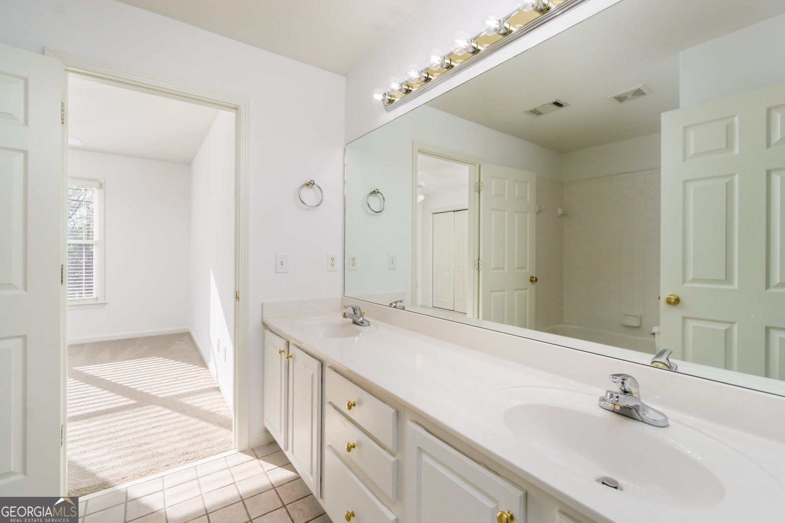 8670 Woodland View Drive Gainesville - Photo 30