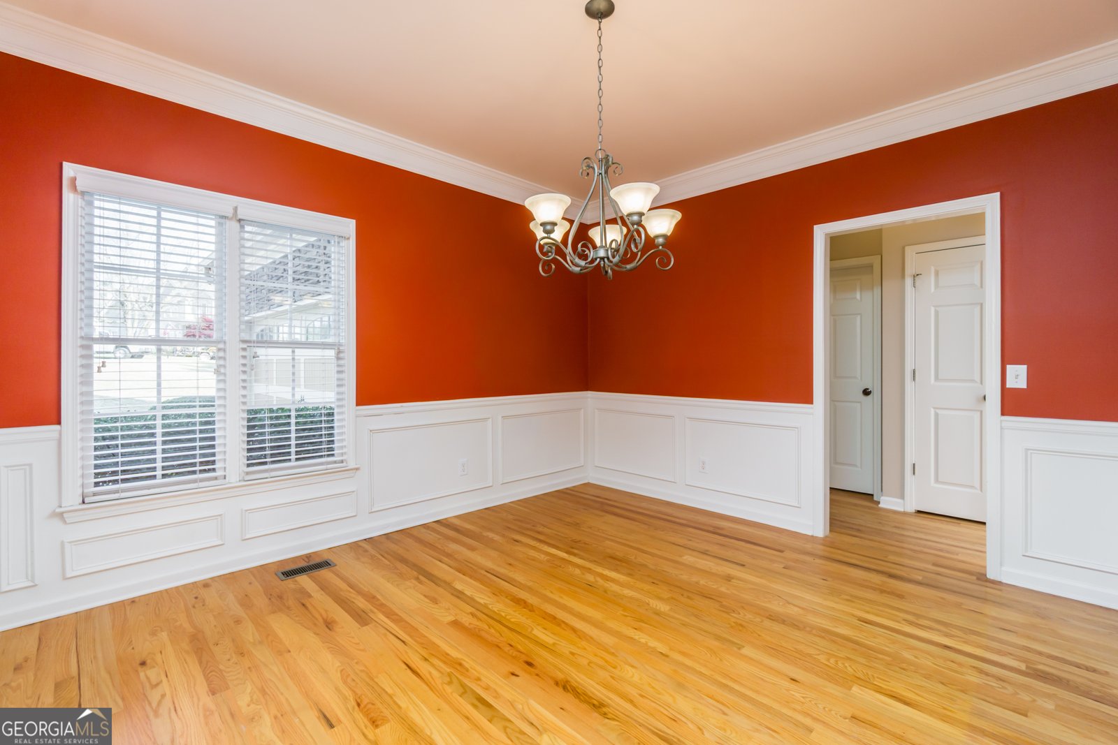 8670 Woodland View Drive Gainesville - Photo 6