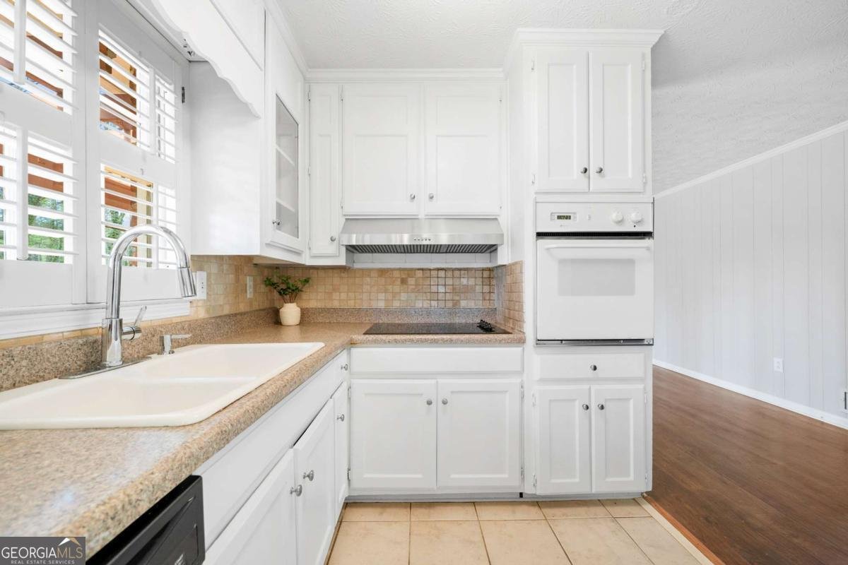 155 King David Drive Lilburn - Photo 17