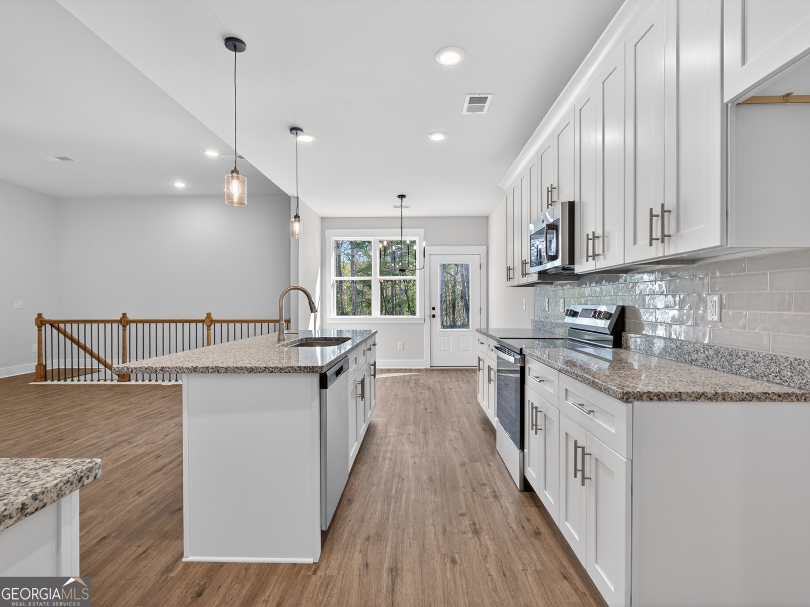 209 Wisteria Lane Mansfield - Photo 7