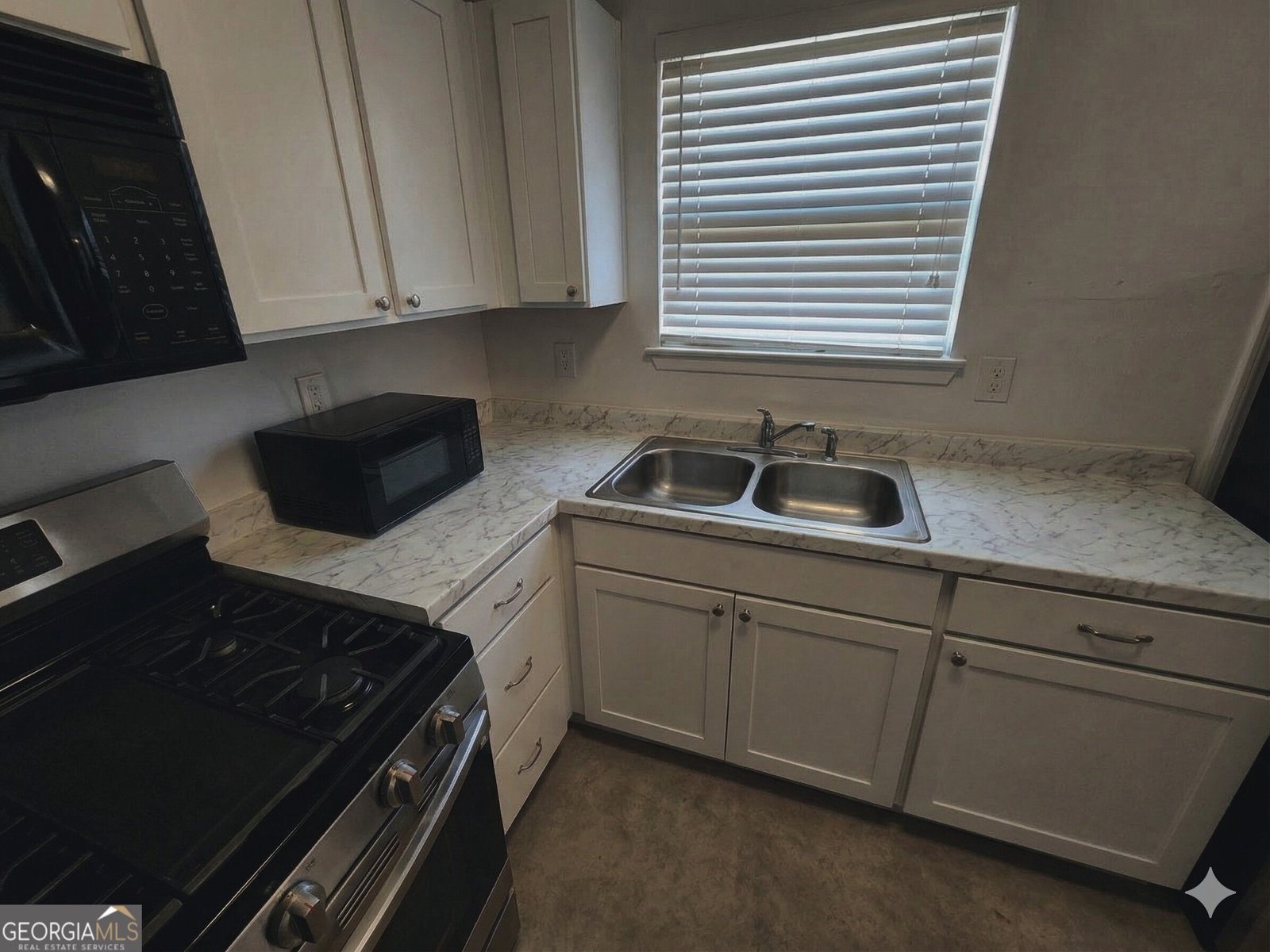 208 Nadia Court Locust Grove - Photo 15