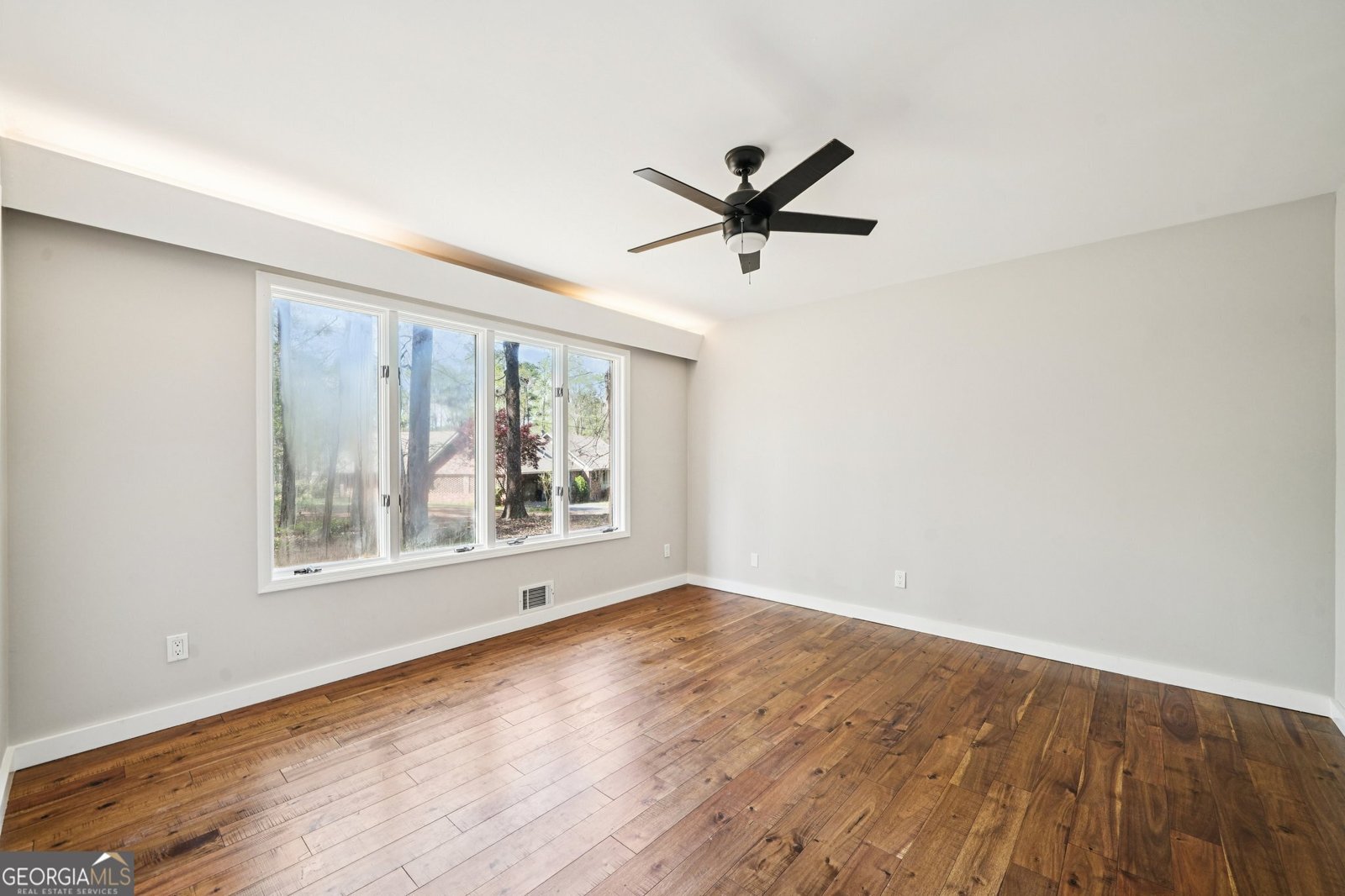 121 Cannongate Circle Sharpsburg - Photo 19