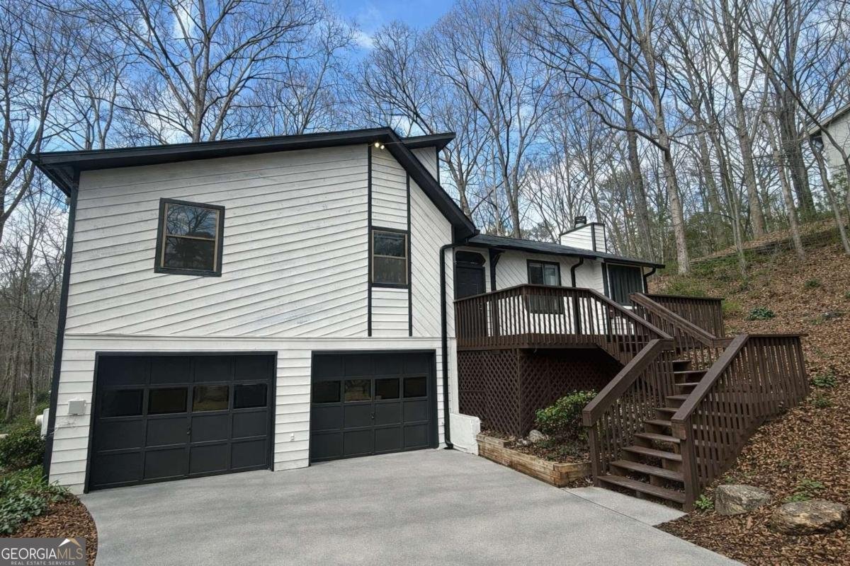 221 Little Brook Lane Woodstock - Photo 1