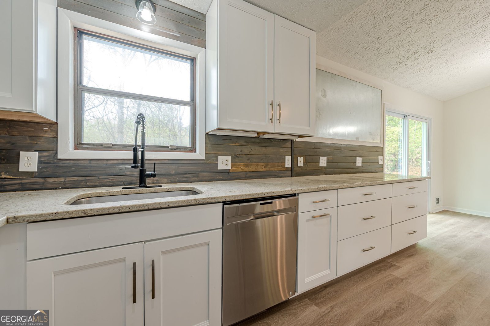 221 Little Brook Lane Woodstock - Photo 10