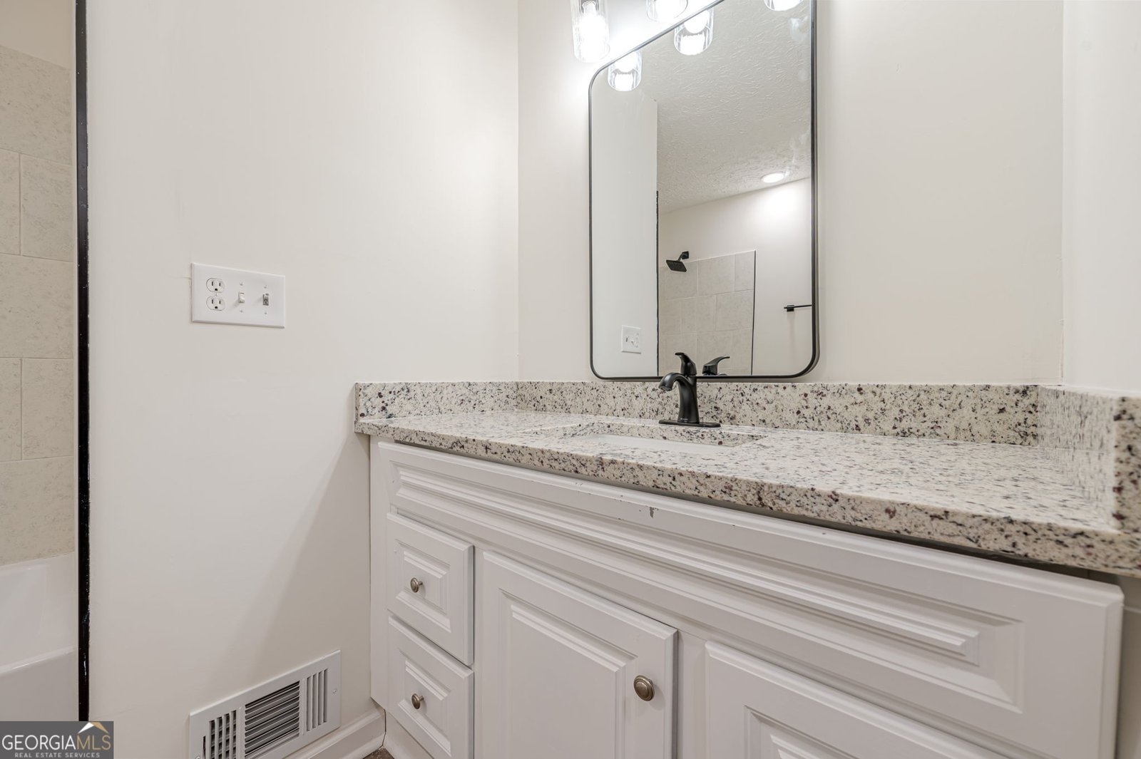 221 Little Brook Lane Woodstock - Photo 17