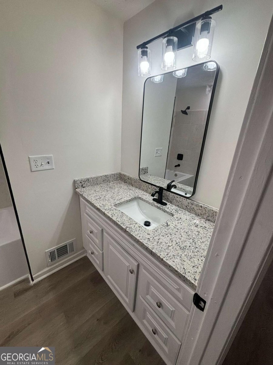 221 Little Brook Lane Woodstock - Photo 7