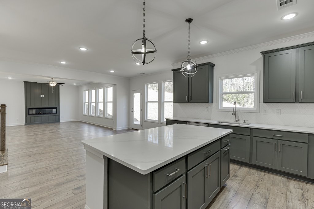 1003 Lakeview Commerce - Photo 12