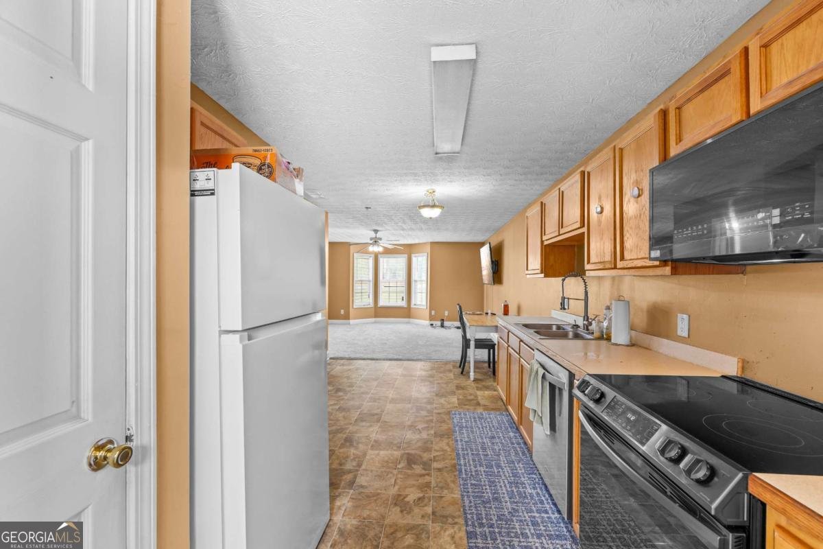 147 Westchester Circle Athens - Photo 9