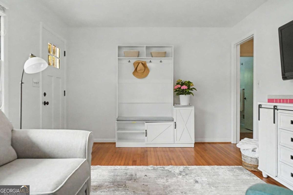 2081 Akin Drive Atlanta - Photo 6