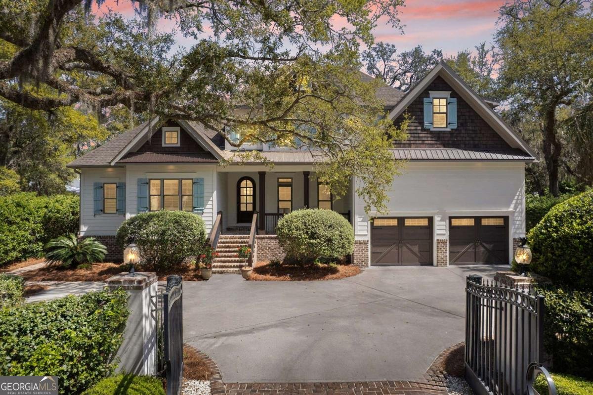 306 Broadway Street St. Simons - Photo 1